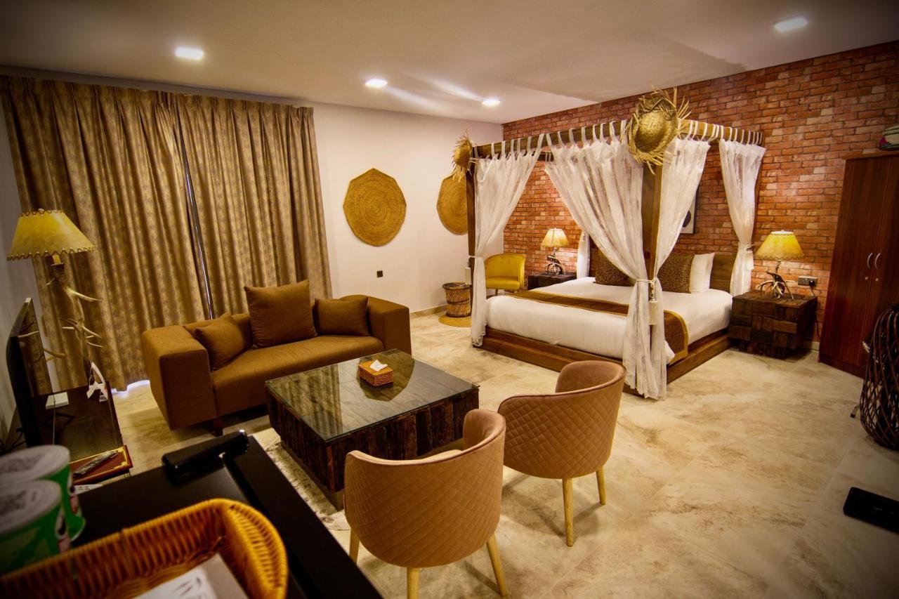 Coastline Resort Al-Musannah Exterior photo